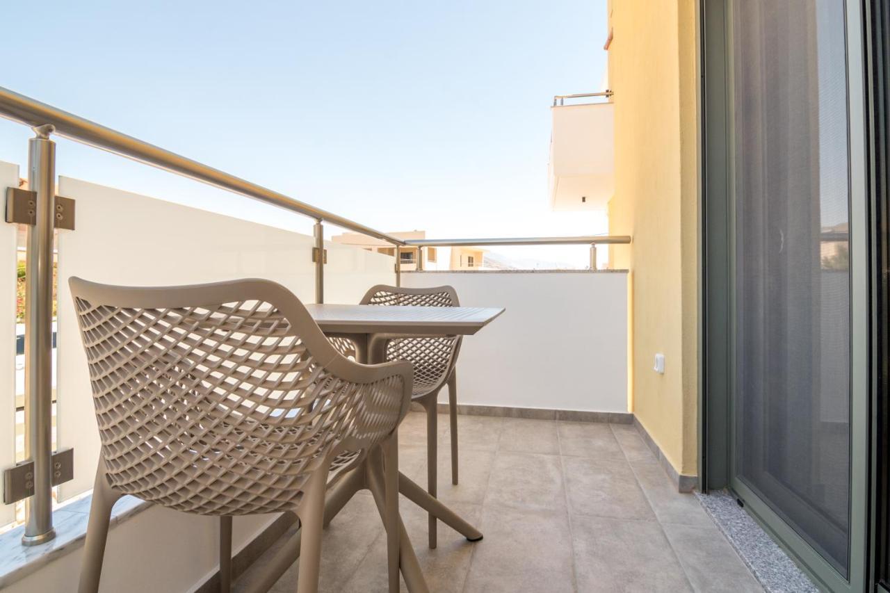 Evriali Comfort Living Palaiochora Exterior photo