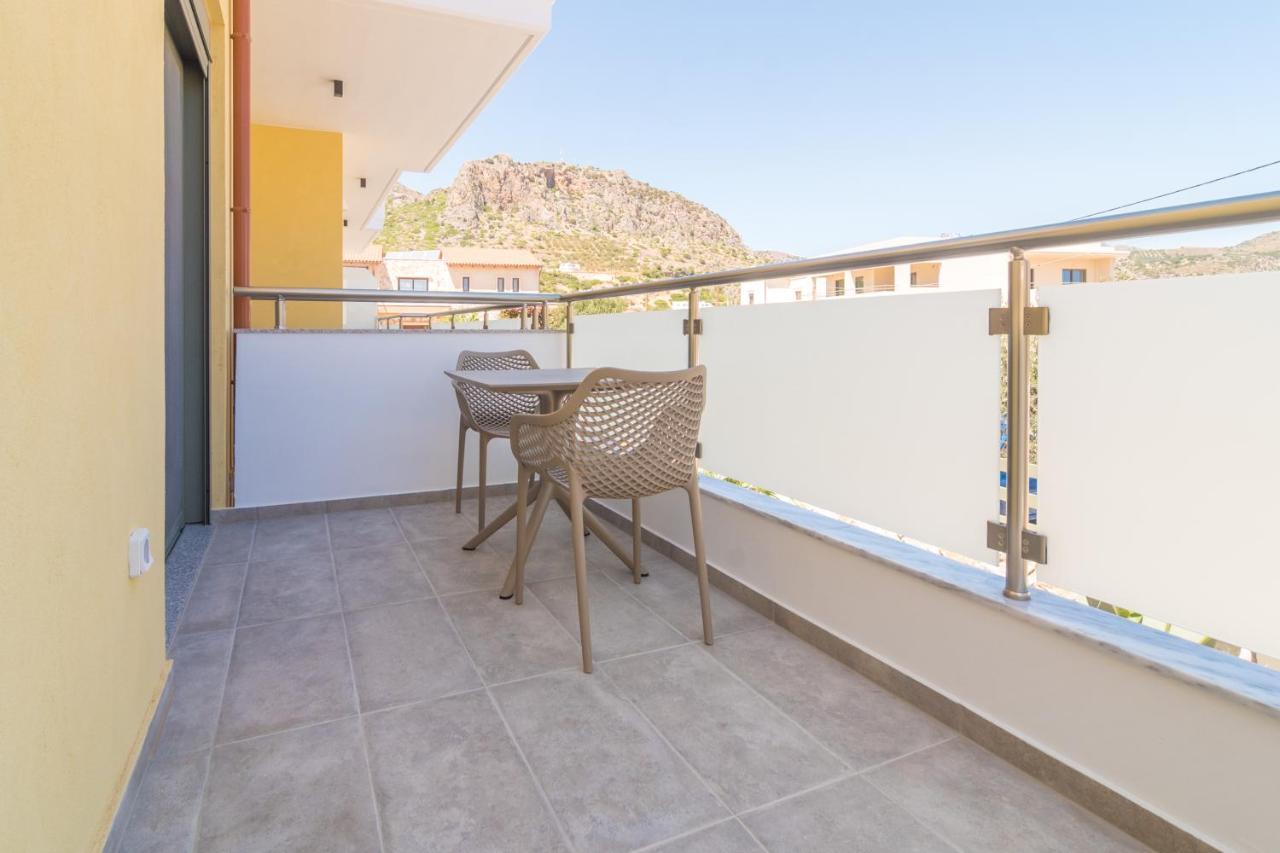 Evriali Comfort Living Palaiochora Exterior photo